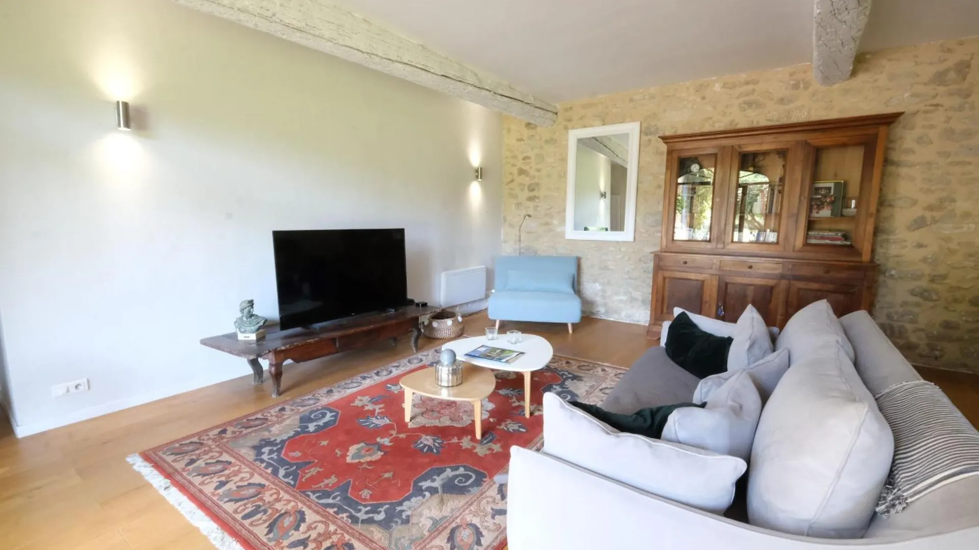 Prestigious Mas: Countryside Retreat near Avignon with Pool Villa Caumont-sur-Durance Holiday home