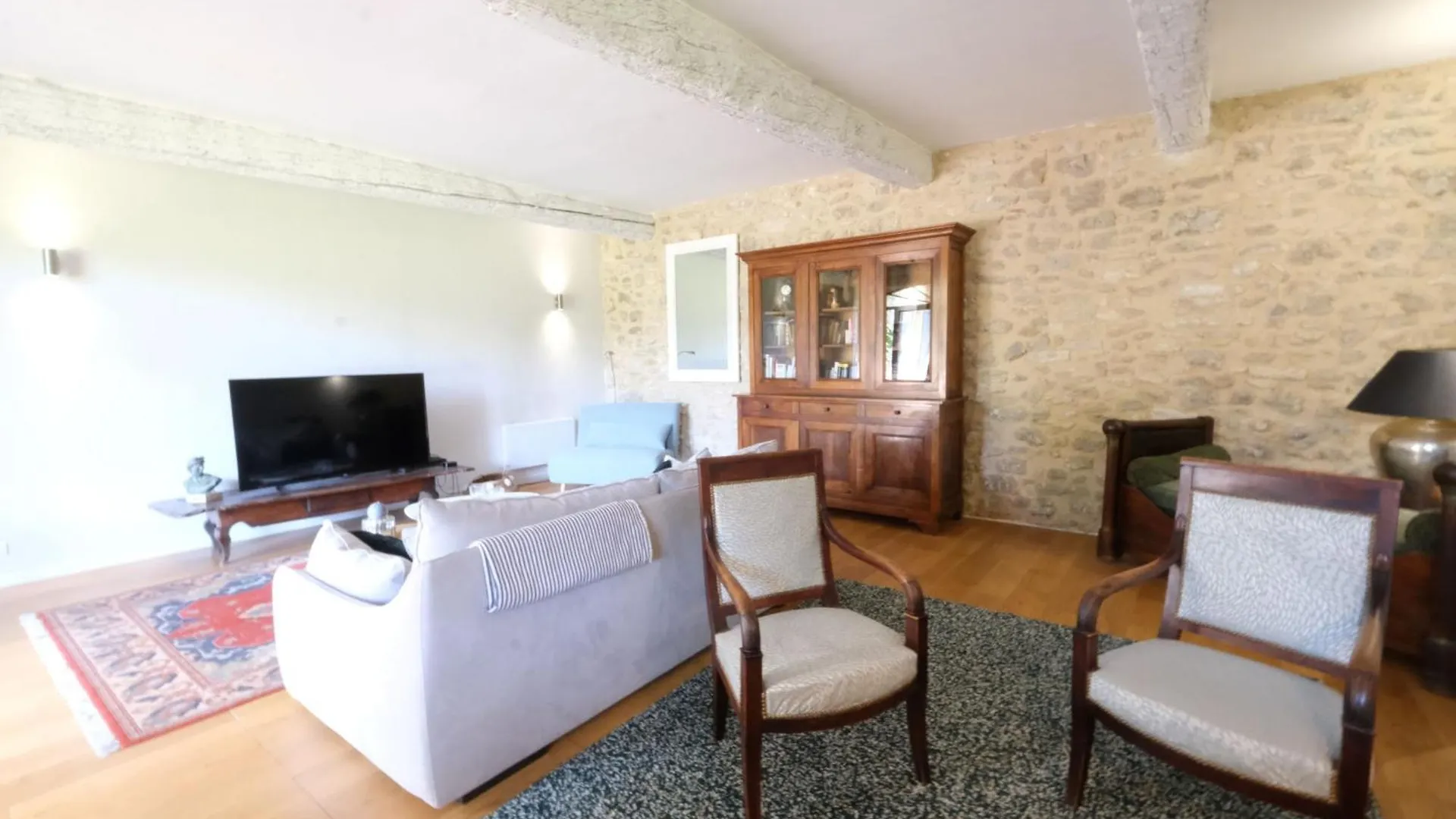 Prestigious Mas: Countryside Retreat near Avignon with Pool Villa Caumont-sur-Durance