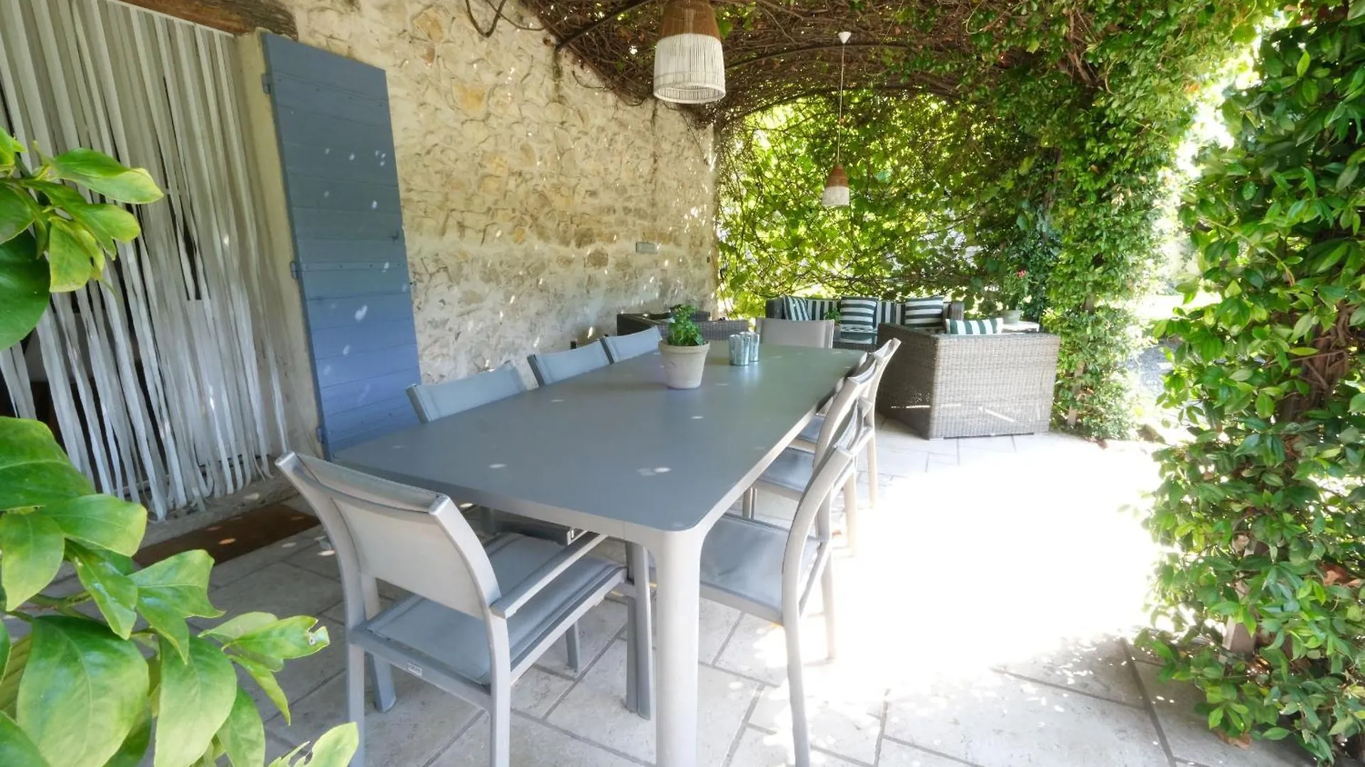 Prestigious Mas: Countryside Retreat near Avignon with Pool Villa Caumont-sur-Durance 0*,  France
